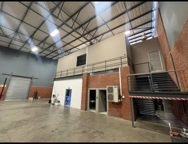 INDUSTRIAL PROPERTY TO RENT IN SAMRAND BUSINESS PARK